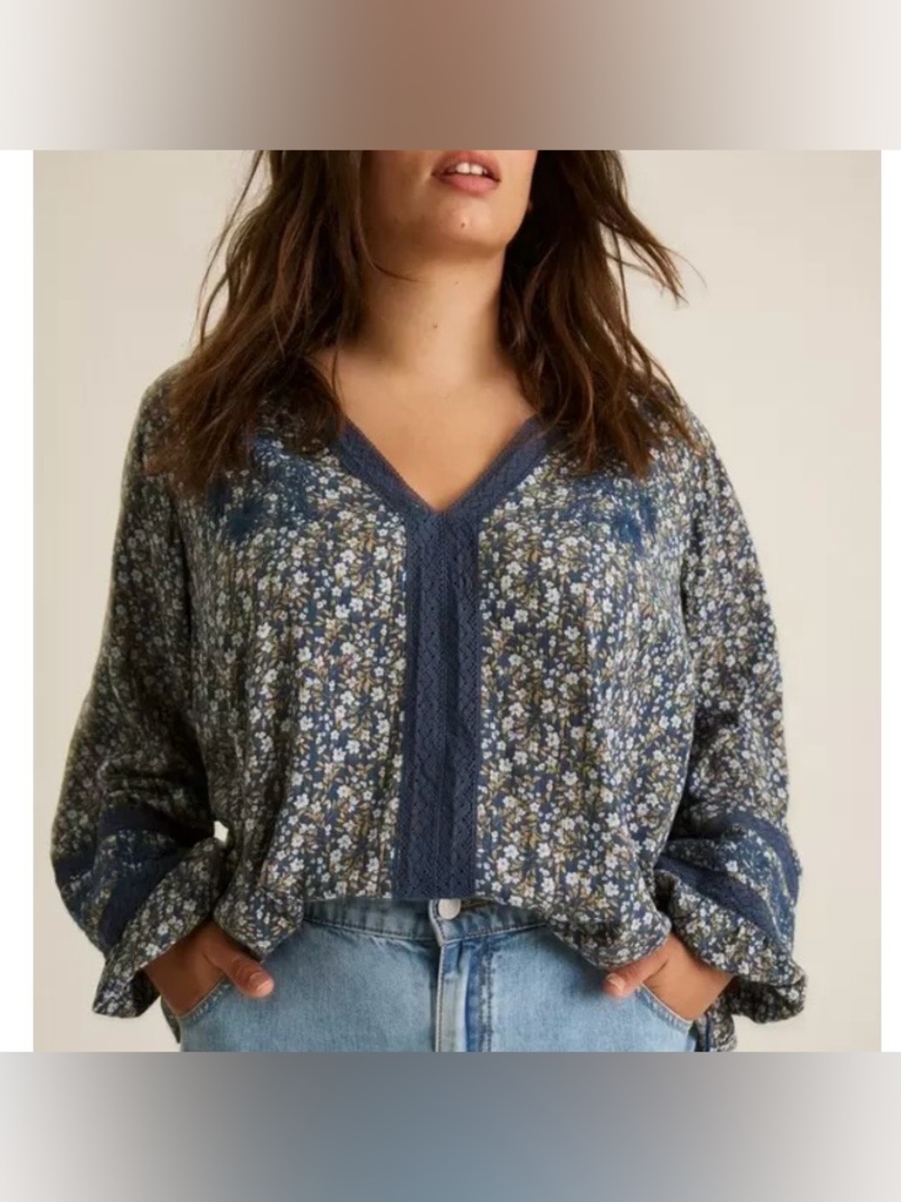 NWT Torrid Festi Embroidered V-Neck Top Size 3X